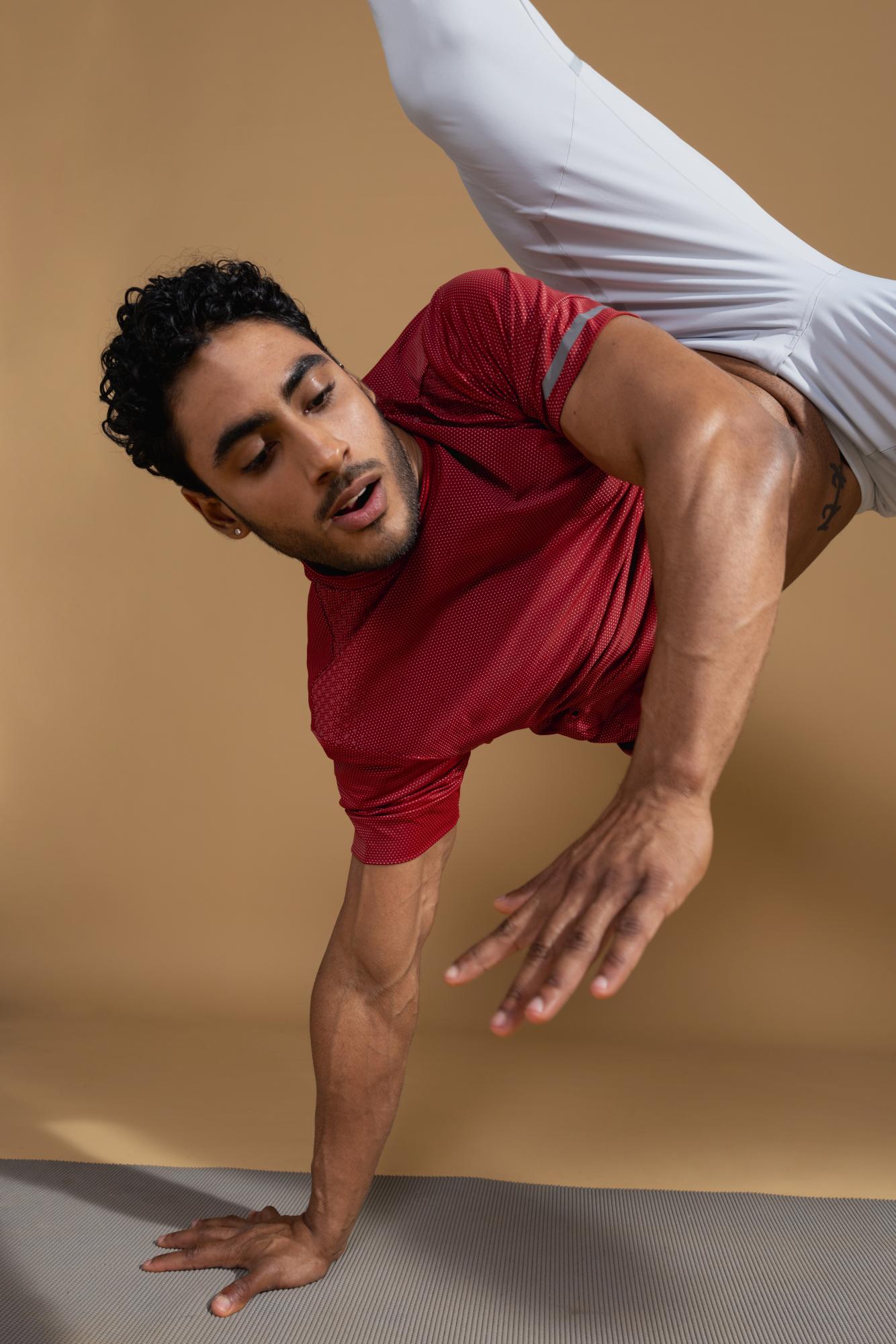 Aerodynamic Pulse Point Mesh Tee Maroon