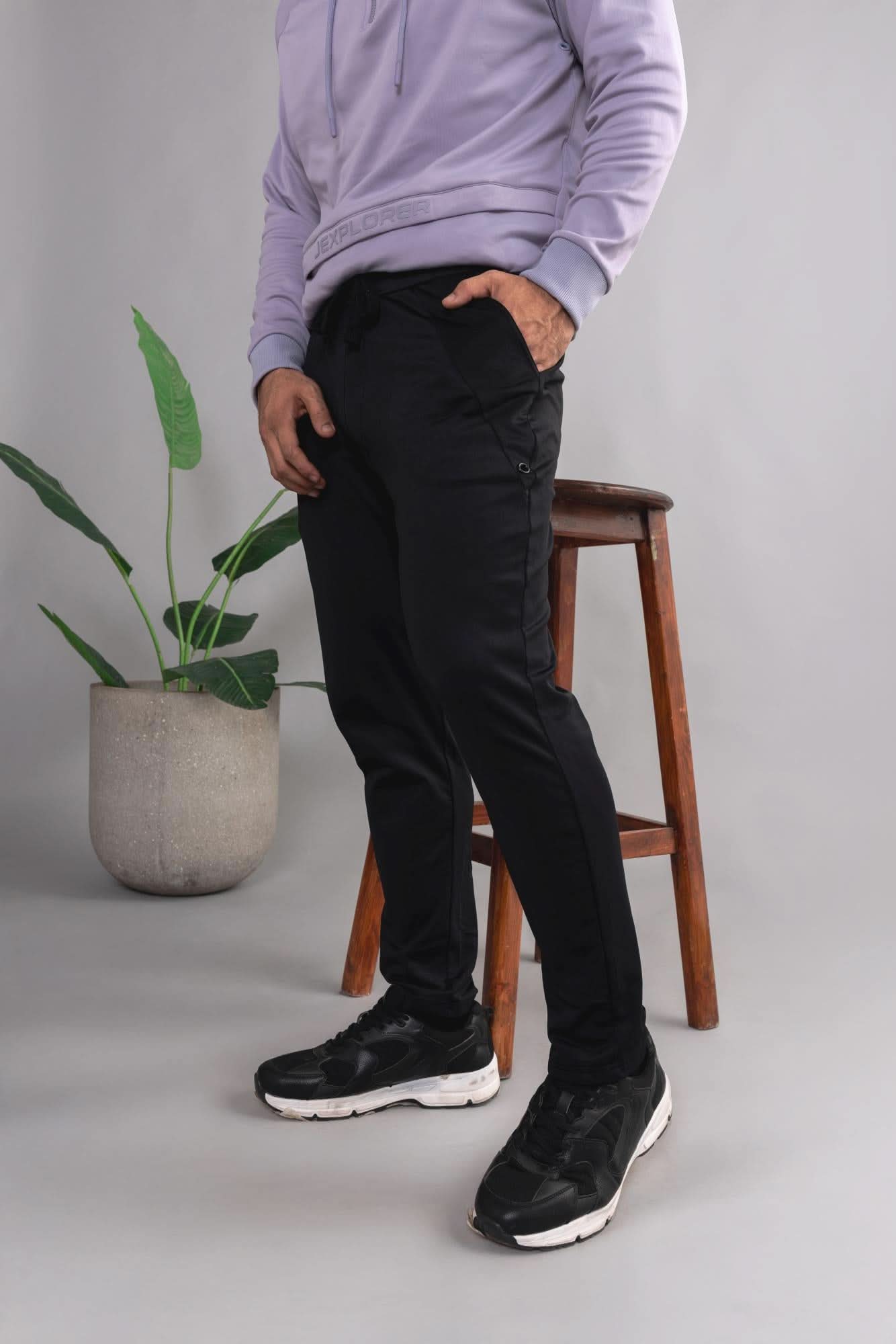 Xalt Life Flex Hybrid Jogger – men’s nylon fleece athleisure joggers for travel and gym