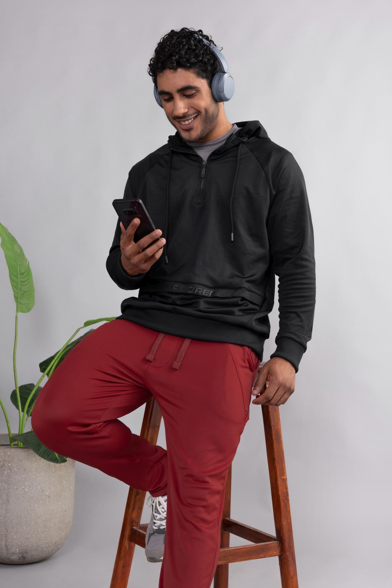 Xalt Life Flex Hybrid Jogger – men’s nylon fleece athleisure joggers for travel and gym