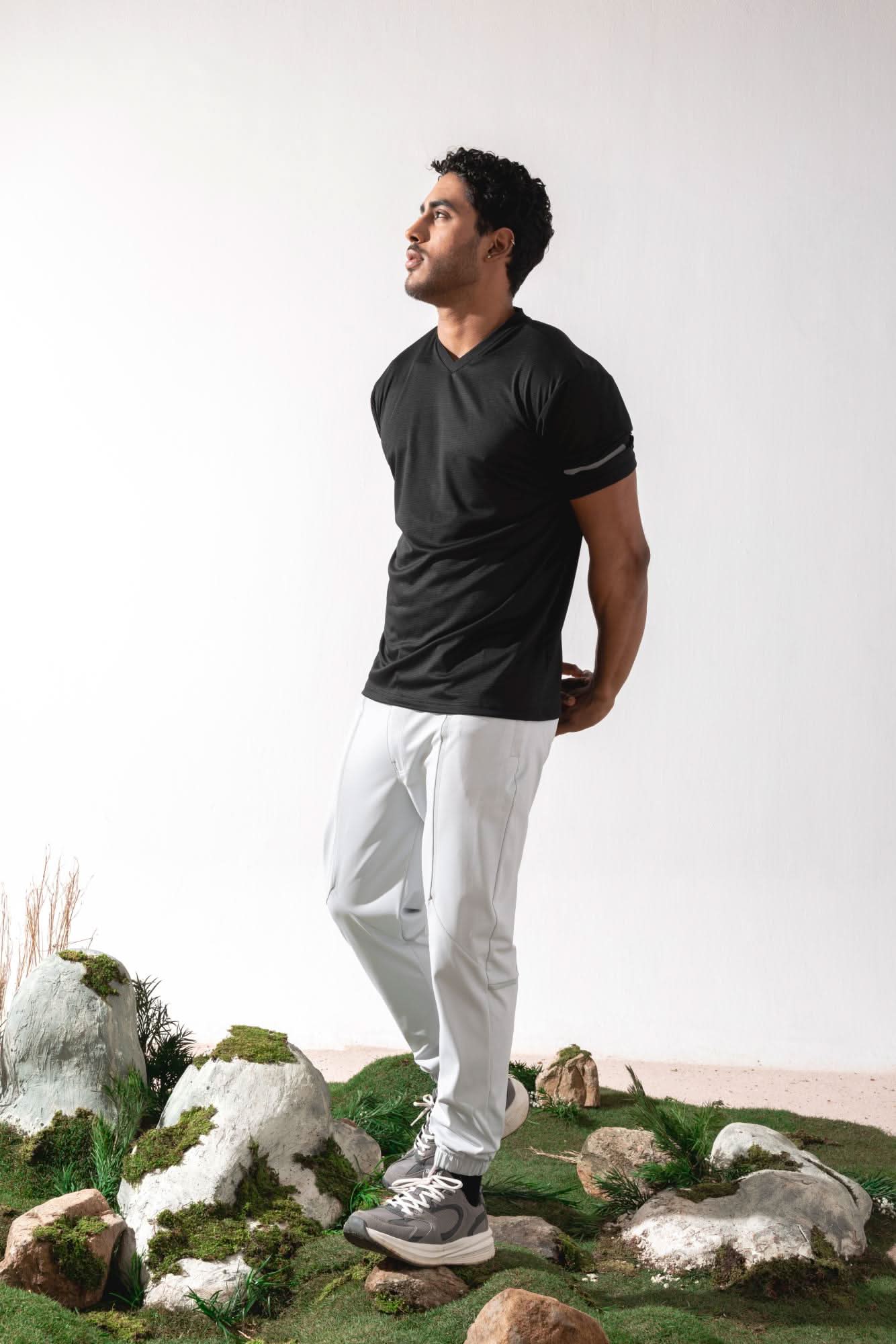 Xalt Life Urban Grid 1 – men’s V neck T-shirt in Grid Weave Tech Knit fabric