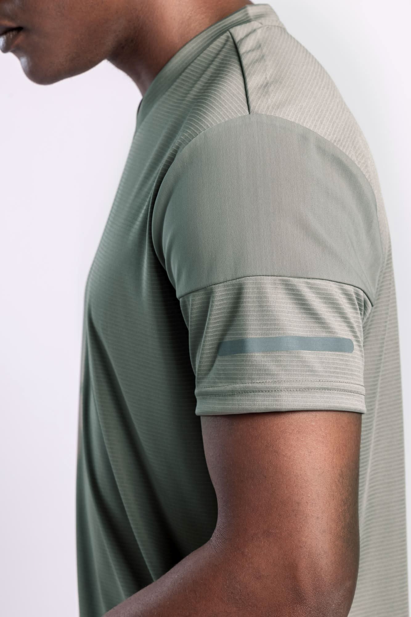 Xalt Life Urban Grid 1 Sage Green V NECK